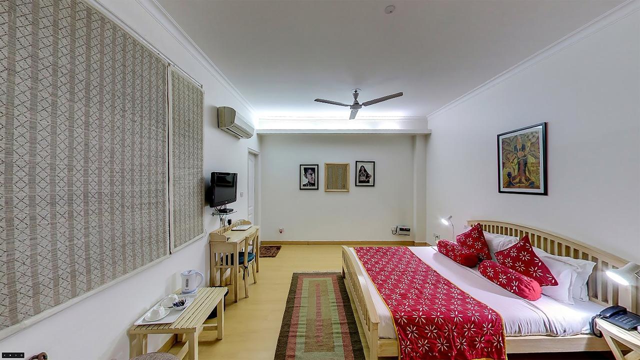 Bed and Breakfast Colonel'S Retreat At The Airport Neu-Delhi Exterior foto